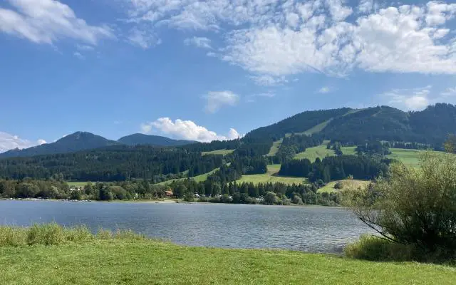 Best Lakes in Bavaria featuring the view over Lake Gruntensee
