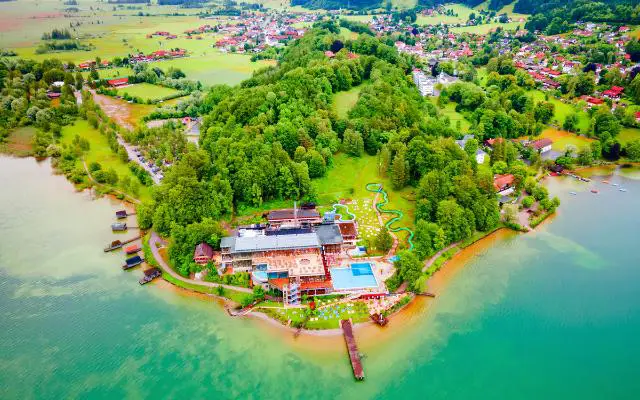 Best Lakes in Bavaria featuring the view over Lake Kochelsee